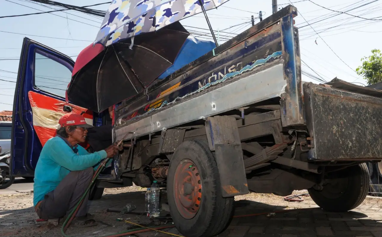 Relokasi Bengkel Jalan Nias Surabaya Rampung, Pemkot Siapkan Sentra Baru di Jalan Menur