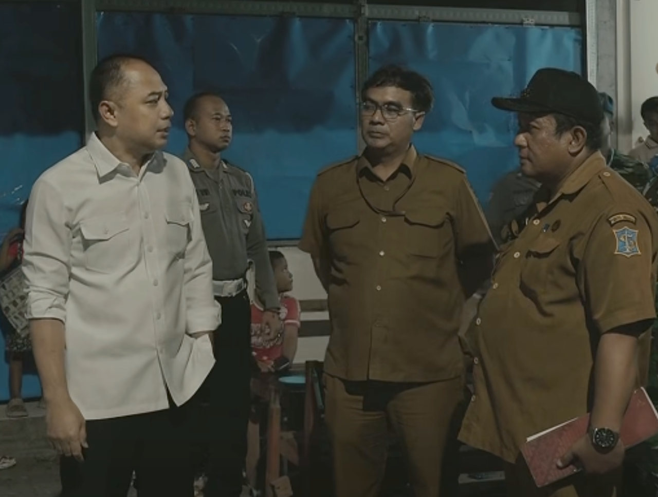 Dilapori Ada Pungli di SWK. Eri Cahyadi Marah Besar hingga Berujung Pencopotan Lurah Tambak Wedi