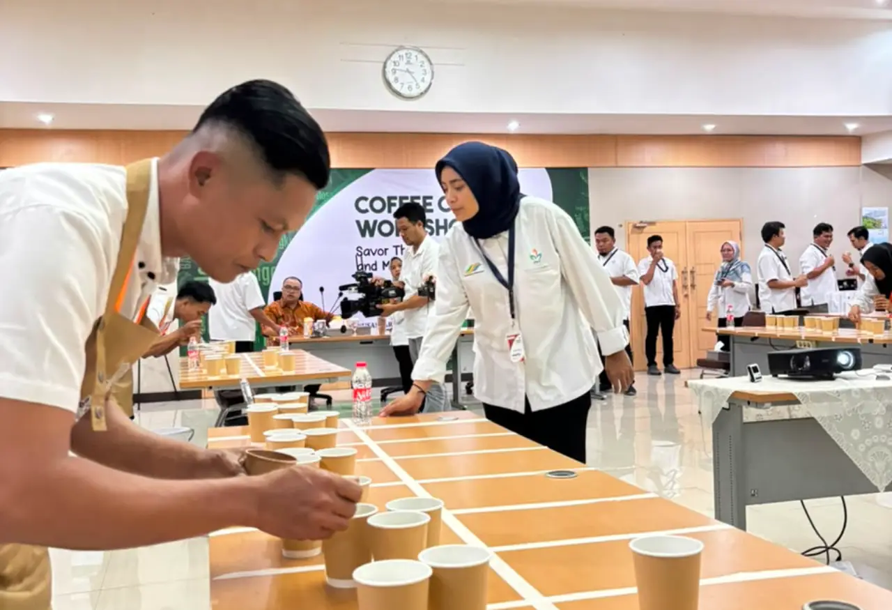 Holding Perkebunan Nusantara dan SPBUN Nusantara XII Perkuat Mutu Kopi Lewat Coffee Cupping Workshop 