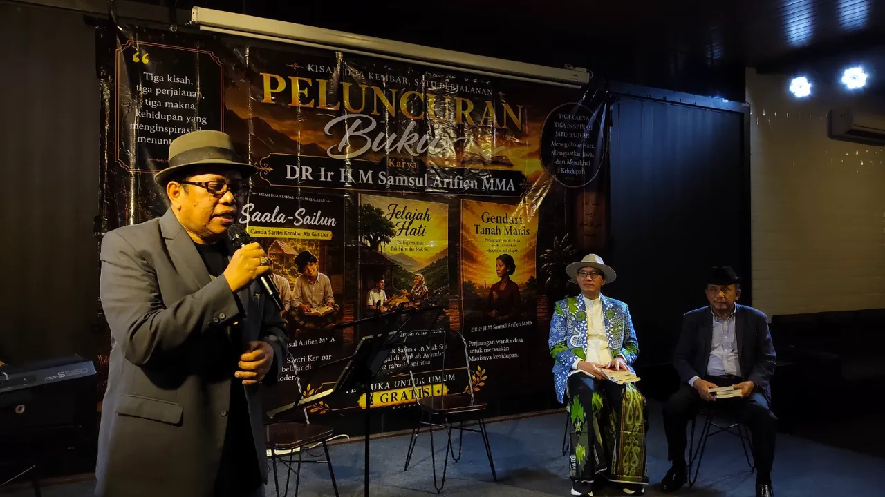 Peluncuran Tiga Novel H.M. Samsul Arifien, Masa Pensiun Bukan Akhir Berkarya