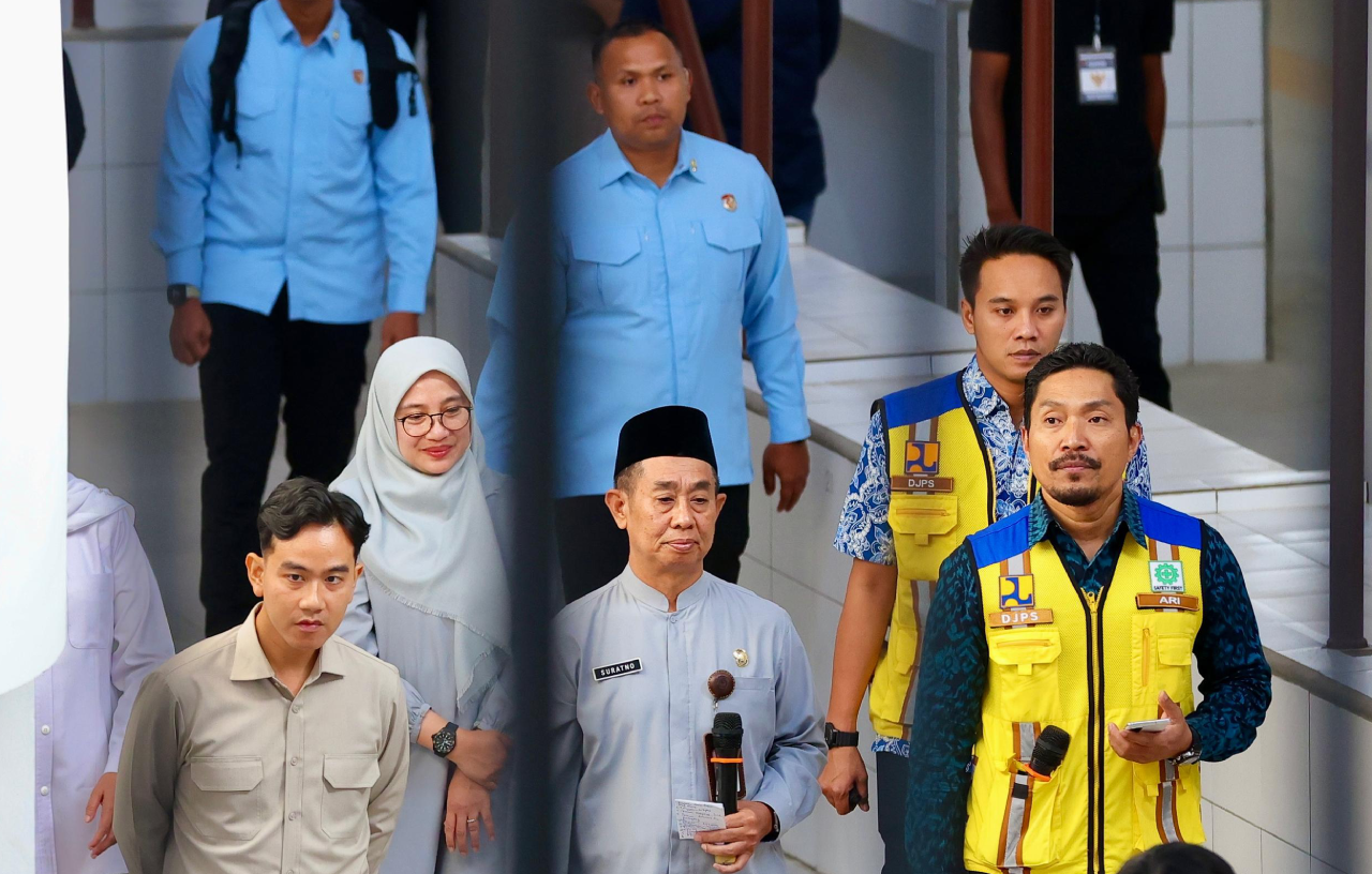 Wapres Gibran Tinjau Pasar Banyuwangi, Minta Penyempurnaan Sebelum Resmi Beroperasi