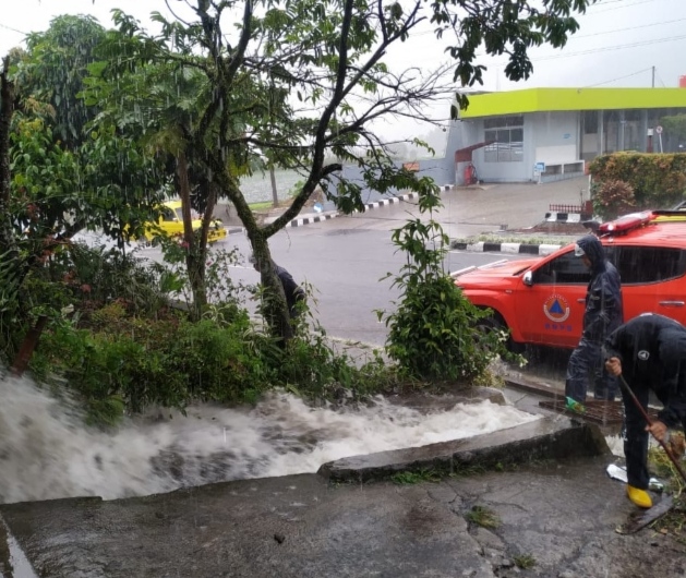Hujan di Sumbar Membuat 120 Rumah di 2 Kecamatan Terendam Banjir